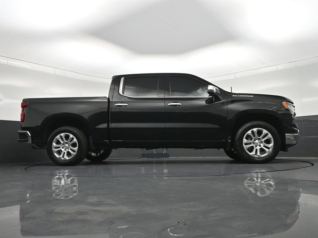 Used 2023 Chevrolet Silverado 1500 LTZ RWD image 30