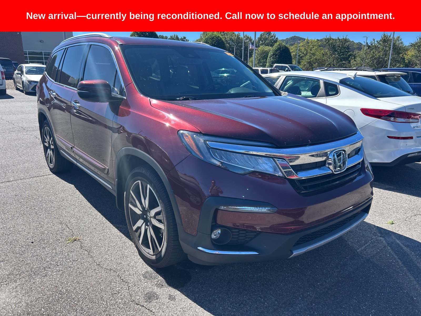 Used 2021 Honda Pilot Touring image 1