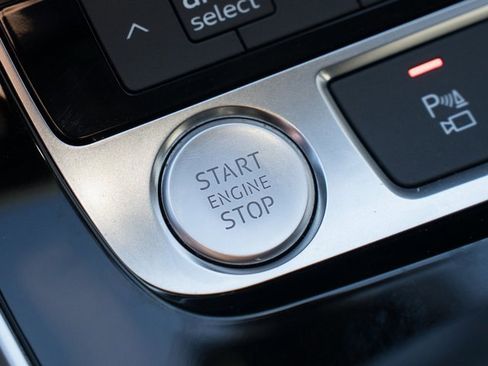 Used 2019 Audi Q8 Premium Plus w/ Premium Plus image 28