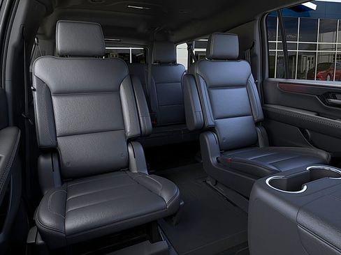 New 2026 GMC Yukon XL Denali w/ LPO, Floor Liner Package AWD/4WD image 17