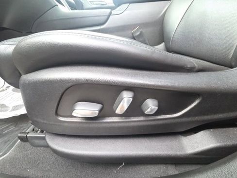 Used 2017 Cadillac XT5 Luxury w/ Driver Awareness Package image 31