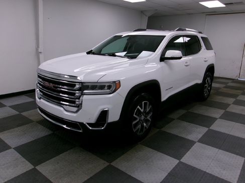 Certified 2022 GMC Acadia SLE w/ Driver Convenience Package image 1