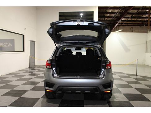 Used 2020 Mitsubishi Outlander Sport SE image 19