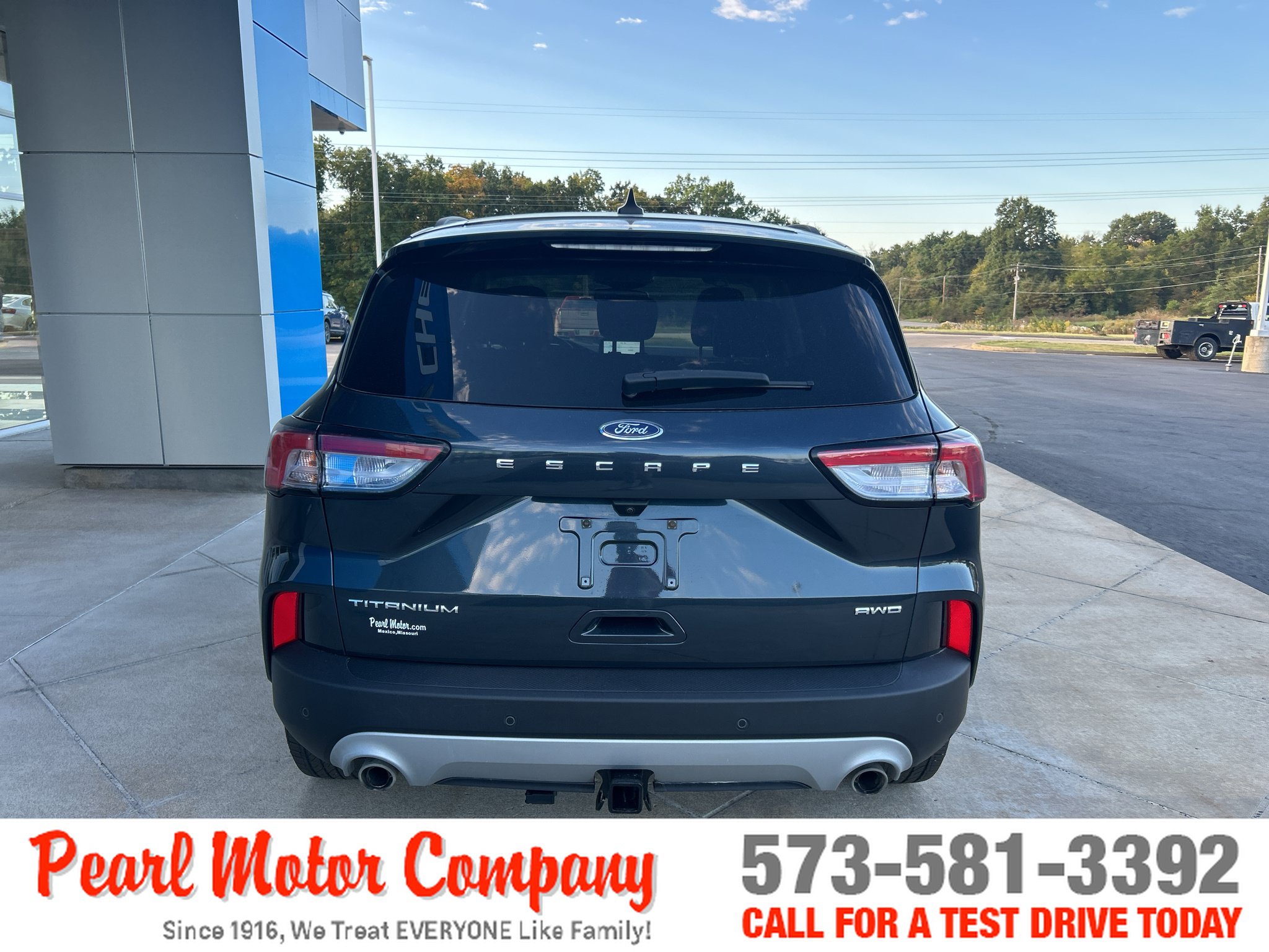 Used 2022 Ford Escape Titanium w/ Class II Trailer Tow Package AWD/4WD image 5