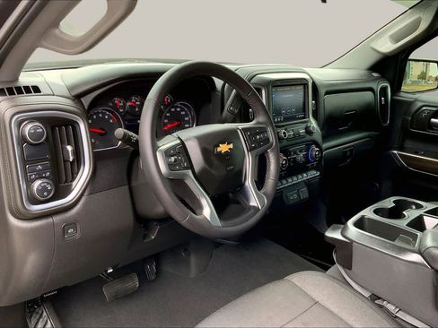 Used 2022 Chevrolet Silverado 1500 LT RWD image 18