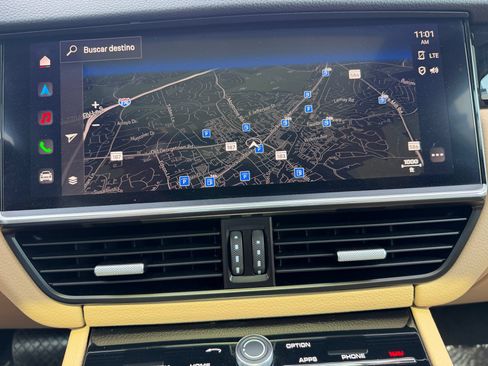 Certified 2023 Porsche Cayenne AWD/4WD image 18