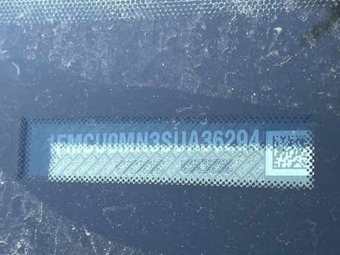 Used 2025 Ford Escape ST-Line w/ Tech Pack #1 FWD image 10