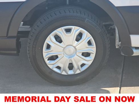 Used 2024 Ford Transit 250 Low Roof w/ Exterior Upgrade Package RWD image 27