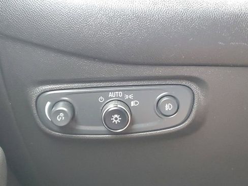 Used 2020 Chevrolet Equinox LT AWD/4WD image 24