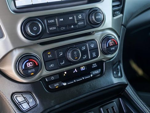 Used 2020 GMC Yukon Denali w/ Open Road Package image 22