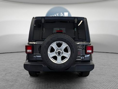 Used 2022 Jeep Wrangler Sport AWD/4WD image 5