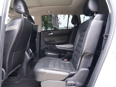 Certified 2023 Volkswagen Atlas SEL Premium AWD/4WD image 30