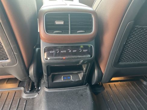 Used 2026 Mercedes-Benz GLS 450 4MATIC image 16