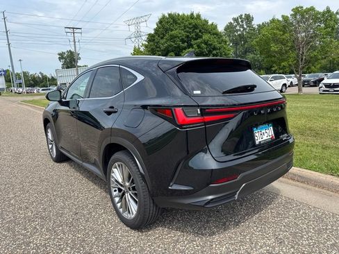 Used 2025 Lexus NX 350h AWD w/ Cold Area Package image 7
