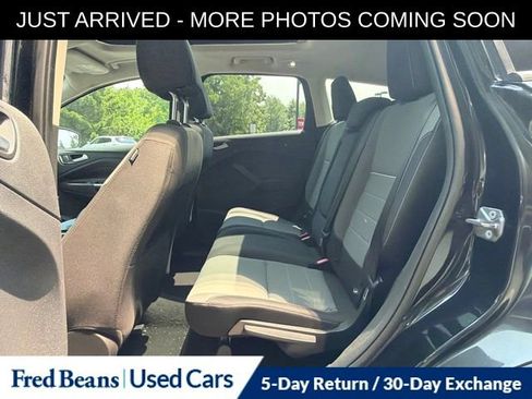 Used 2015 Ford Escape SE FWD image 13