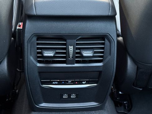 Used 2023 BMW i4 eDrive40 w/ Premium Package RWD image 16