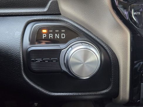 Used 2022 RAM 1500 Laramie w/ Laramie Southwest Edition image 21
