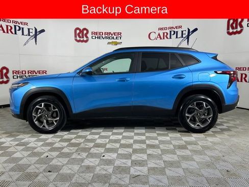 Used 2025 Chevrolet Trax LT w/ Driver Confidence Package image 6
