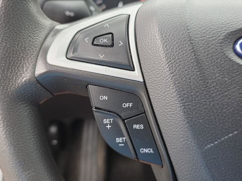 Used 2016 Ford Fusion SE FWD image 20