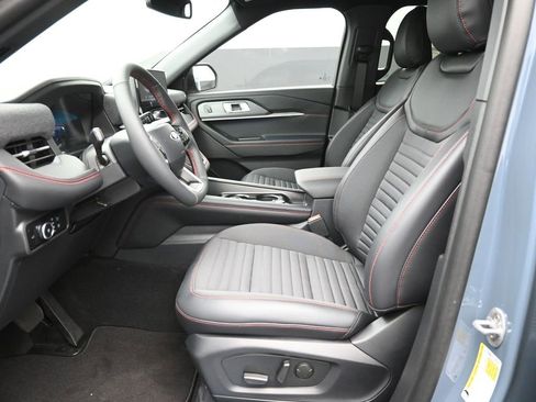 New 2026 Ford Explorer ST-Line w/ ST-Line Street Pack image 21