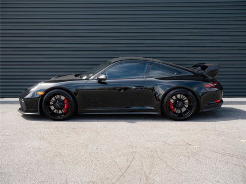 Certified 2018 Porsche 911 GT3 RWD image 2