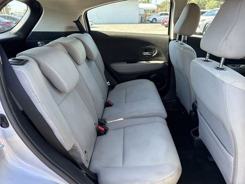 Used 2021 Honda HR-V LX image 27