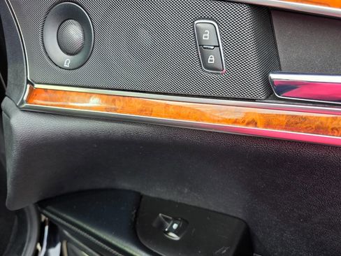 Used 2019 Lincoln Nautilus Reserve image 39