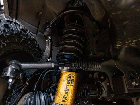 Used 2023 GMC Sierra 1500 AT4X image 17