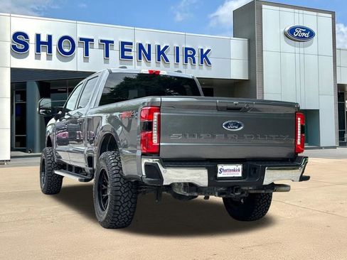 Used 2025 Ford F250 Lariat w/ FX4 Off-Road Package AWD/4WD image 7