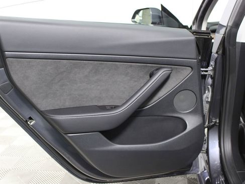 Used 2023 Tesla Model 3 Standard Range image 22