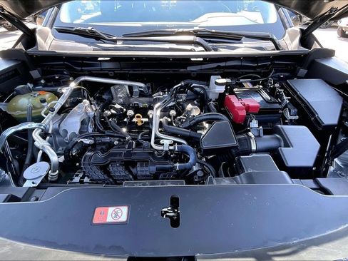 Used 2025 Mitsubishi Outlander SE image 31