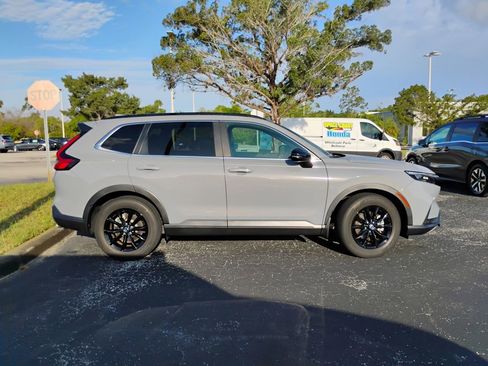 Used 2024 Honda CR-V Sport-L image 3