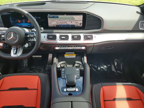 Certified 2025 Mercedes-Benz GLE 63 AMG S image 17