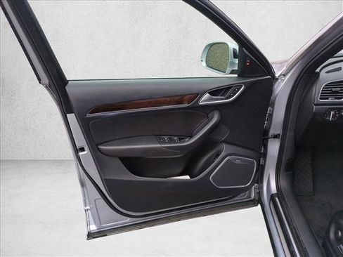 Used 2018 Audi Q3 2.0T Premium Plus w/ Premium Plus Package image 11