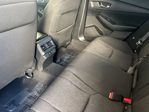 Used 2025 Honda Accord SE image 9