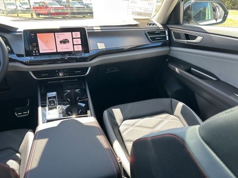 New 2026 Volkswagen Atlas Peak Edition AWD/4WD image 11