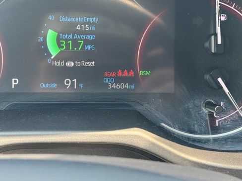Used 2025 Toyota RAV4 XLE AWD/4WD image 29