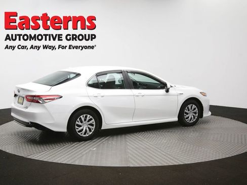 Used 2020 Toyota Camry LE image 43