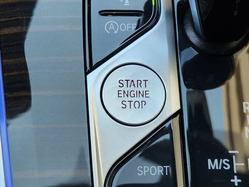 Used 2023 BMW X5 M50i w/ Climate Comfort Package image 21