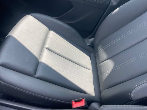 Used 2023 Audi Q4 e-tron Premium Plus w/ Premium Plus AWD/4WD image 9