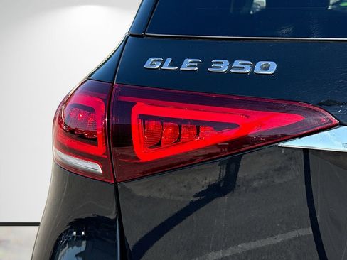 Used 2022 Mercedes-Benz GLE 350 w/ AMG Line Exterior image 10