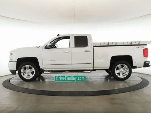 Used 2018 Chevrolet Silverado 1500 LTZ Z71 w/ LTZ Plus Package AWD/4WD image 9