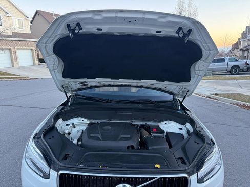 Used 2019 Volvo XC90 T6 Momentum AWD/4WD image 36