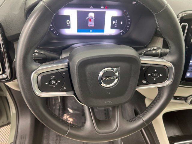 Certified 2023 Volvo XC40 B5 Ultimate w/ Protection Package Premier AWD/4WD image 21