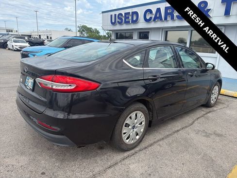 Used 2019 Ford Fusion S FWD image 3