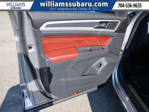 Used 2021 Volkswagen Atlas Cross Sport SEL Premium AWD/4WD image 17