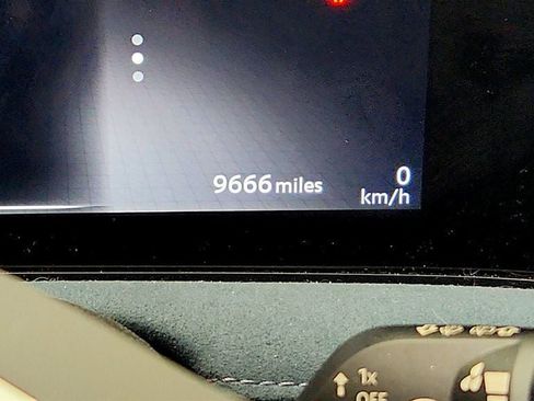 Used 2024 Nissan Ariya AWD image 16