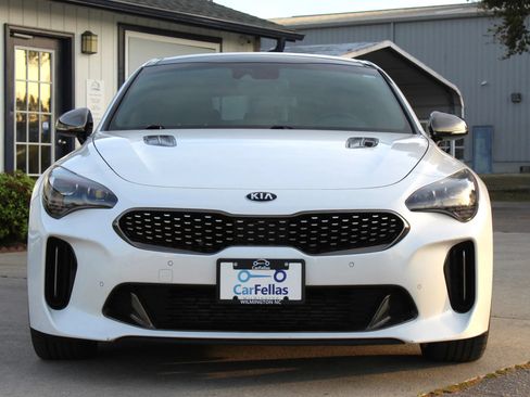 Used 2018 Kia Stinger GT2 RWD image 8
