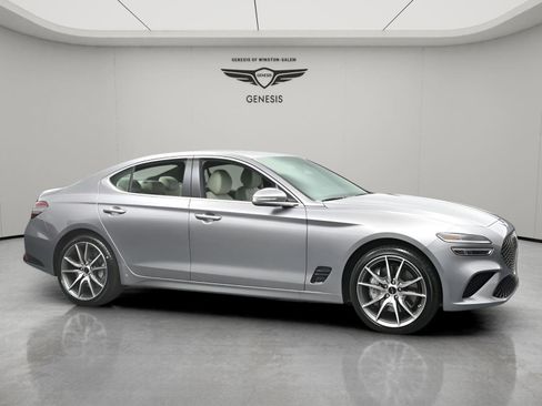 Used 2026 Genesis G70 2.5T RWD image 2
