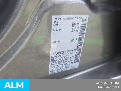 Used 2025 Nissan Altima 2.5 SV FWD image 9